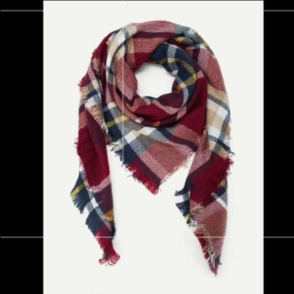 Frayed Hem Oversized Soft Plaid Blanket Scarf - Picture 6 of 7